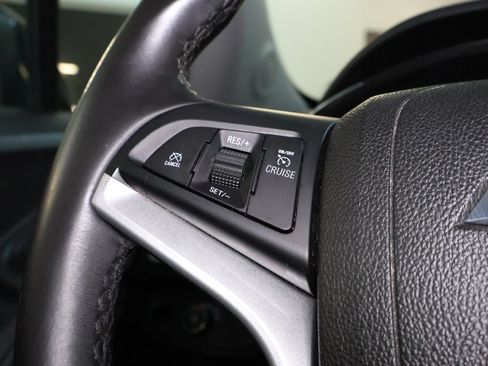 Used 2018 Chevrolet Trax LT w/ Redline Edition AWD/4WD image 19