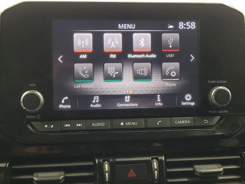 Used 2022 Nissan Pathfinder SV image 25