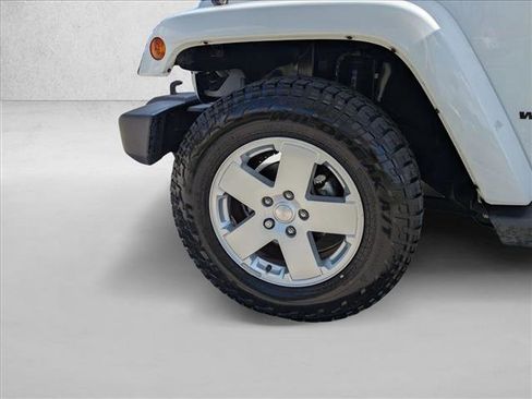 Used 2012 Jeep Wrangler Unlimited Sahara w/ Connectivity Group image 21