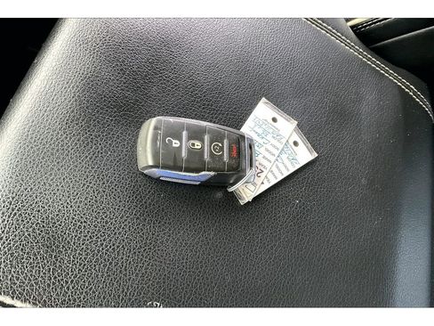 Used 2019 RAM 1500 Laramie image 11