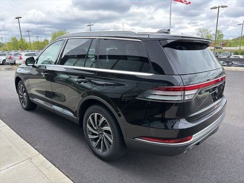 New 2026 Lincoln Aviator AWD image 5