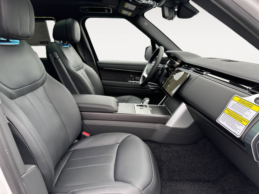 New 2026 Land Rover Range Rover Long Wheelbase SE AWD/4WD image 15