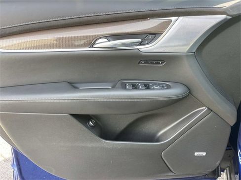 Used 2023 Cadillac XT6 Sport w/ Platinum Package image 31