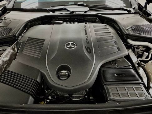 Used 2024 Mercedes-Benz S 580e 4MATIC Sedan image 40
