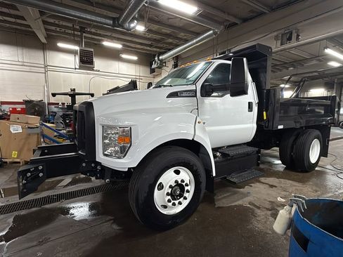New 2025 Ford F650 2WD Regular Cab Super Duty image 2