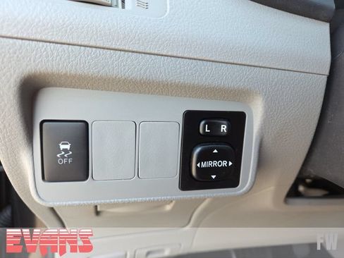 Used 2013 Toyota Corolla LE FWD image 12