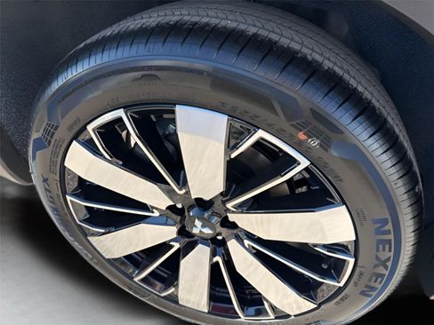 New 2026 Mitsubishi Outlander SE FWD image 13