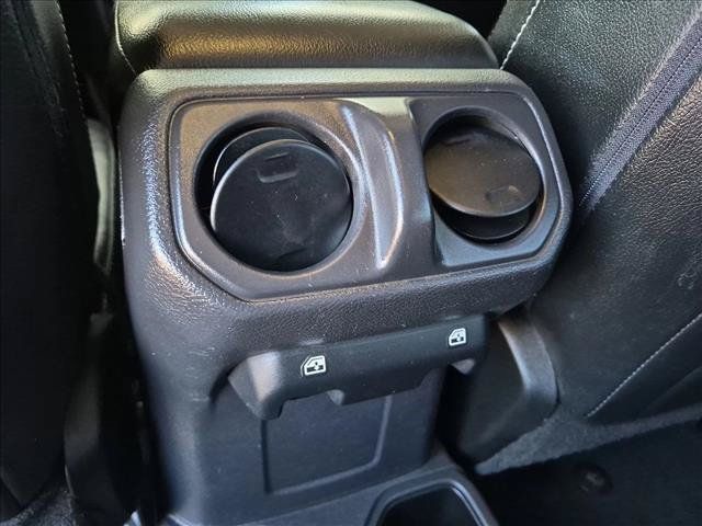Used 2022 Jeep Wrangler Unlimited Sport AWD/4WD image 23
