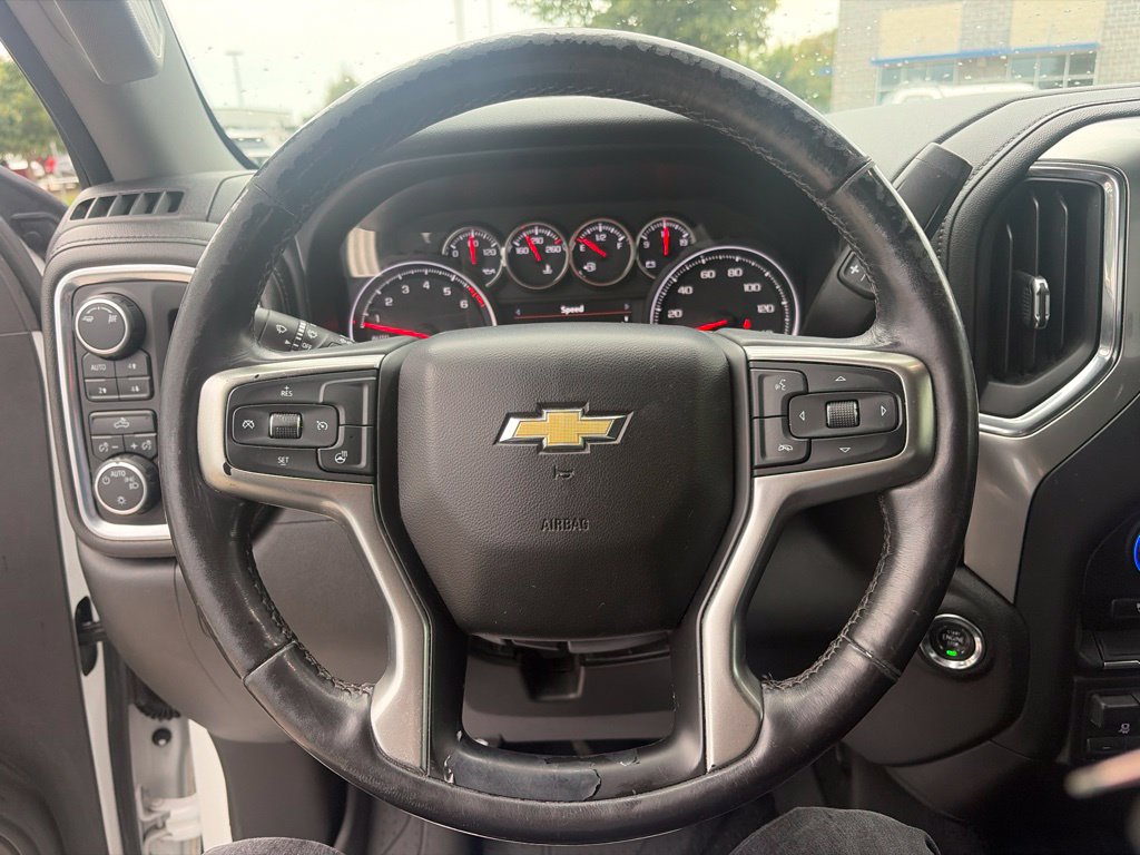 Used 2019 Chevrolet Silverado 1500 LT w/ All-Star Edition AWD/4WD image 2