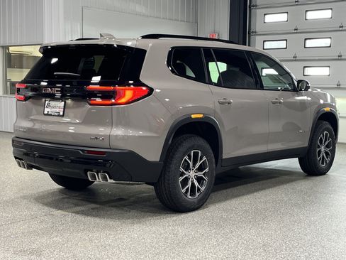 New 2026 GMC Acadia AT4 AWD/4WD image 4