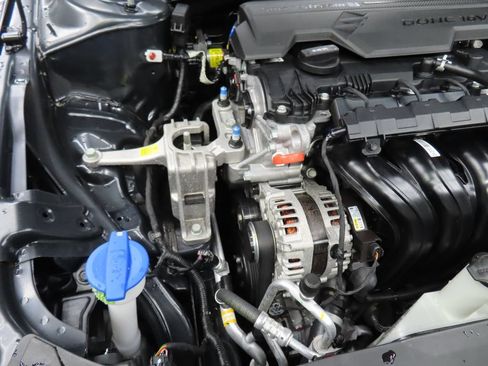 Used 2024 Hyundai Elantra SEL FWD image 26