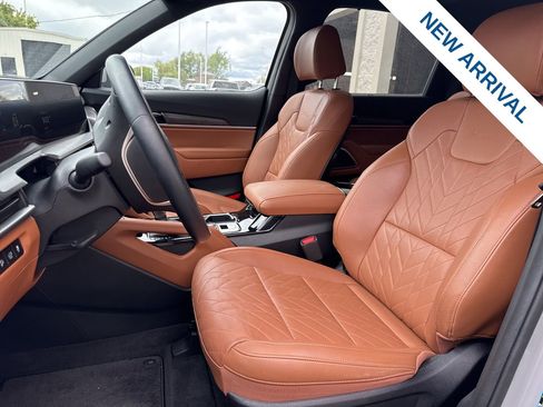 Used 2025 Kia Telluride EX X-Line AWD/4WD image 17