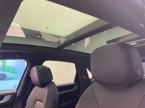 New 2026 Porsche Cayenne AWD/4WD image 17