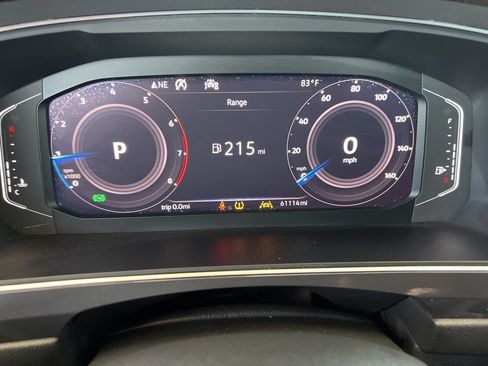 Certified 2020 Volkswagen Tiguan SEL w/ Tiguan Three-Row MDO Package FWD image 16
