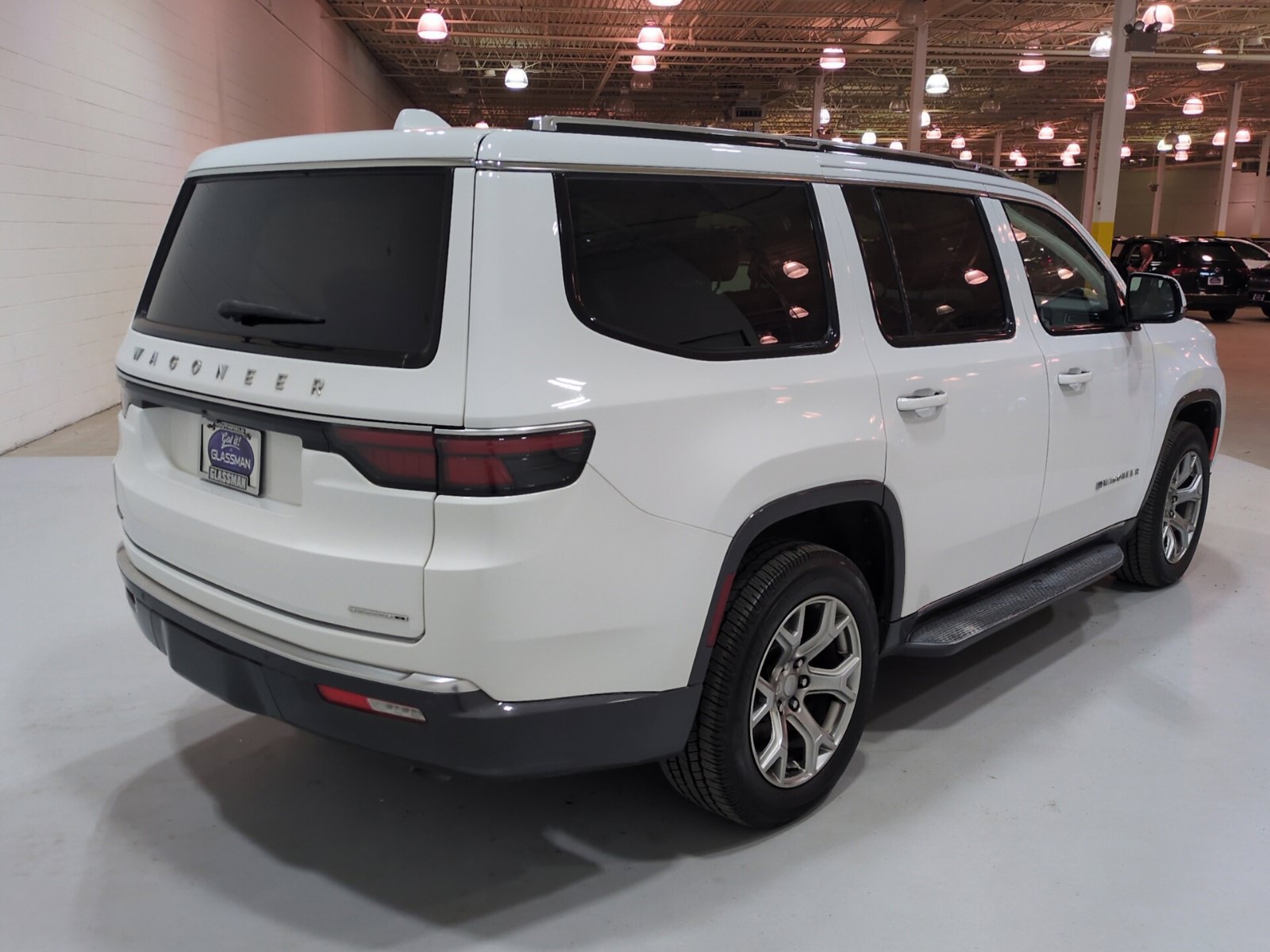 Used 2022 Jeep Wagoneer Series II AWD/4WD image 4