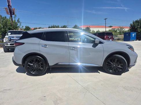 Used 2023 Nissan Murano SL w/ Cargo Package FWD image 5