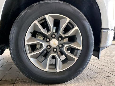 Used 2023 Chevrolet Silverado 1500 LT RWD image 34