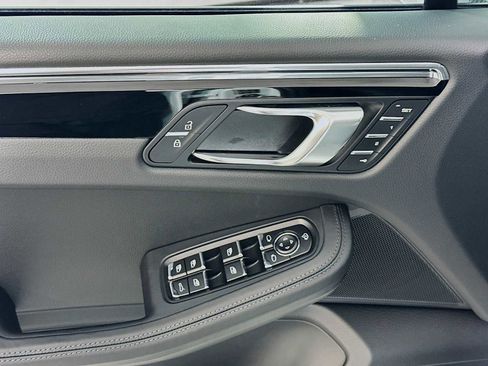 New 2026 Porsche Macan image 11