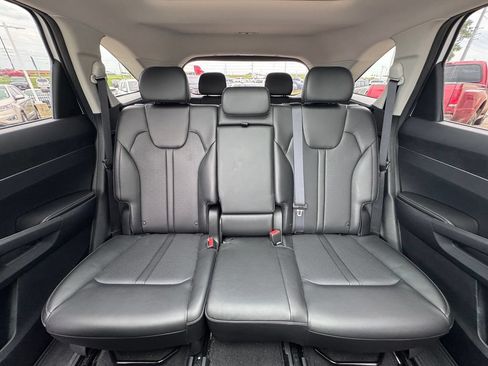Used 2023 Kia Sorento S w/ Panoramic Sunroof Package AWD/4WD image 30