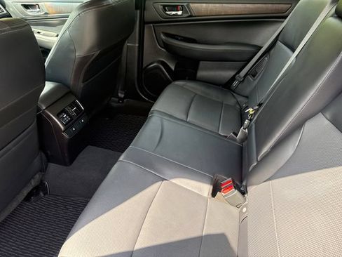 Used 2017 Subaru Outback 3.6R Limited AWD/4WD image 19