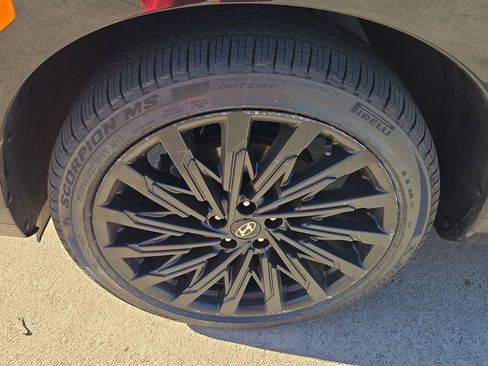 Used 2025 Hyundai Santa Fe Calligraphy image 10