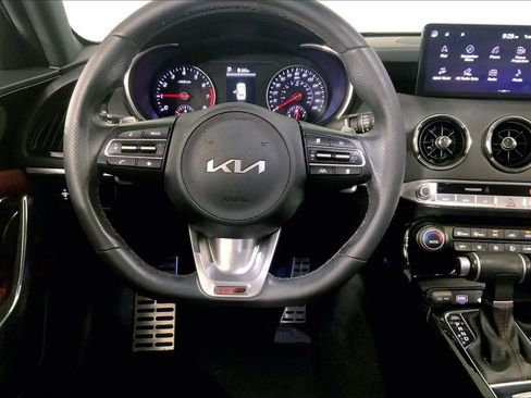 Used 2022 Kia Stinger GT-Line w/ Sun & Sound Package AWD/4WD image 5