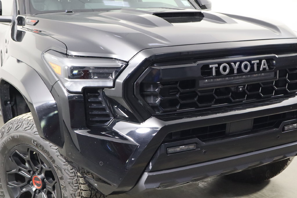 Used 2024 Toyota Tacoma TRD Pro AWD/4WD image 46