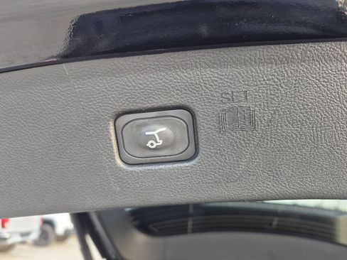 Certified 2024 Ford Edge ST-Line image 9