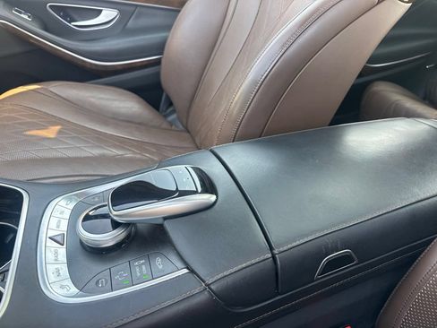 Used 2017 Mercedes-Benz S 550 4MATIC Sedan image 14