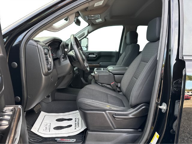 Used 2020 Chevrolet Silverado 1500 LT Trail Boss w/ Bed Protection Package AWD/4WD image 10