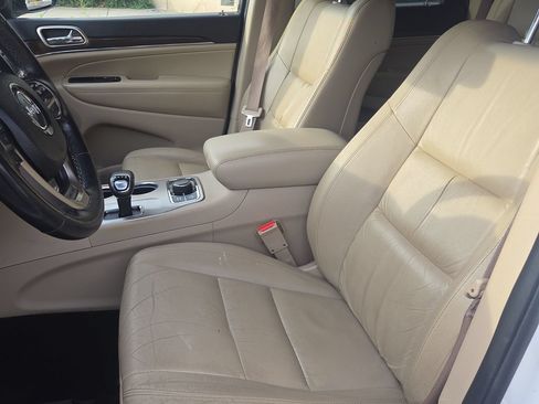 Used 2015 Jeep Grand Cherokee Limited AWD/4WD image 11