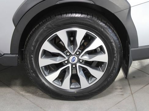 Used 2023 Subaru Outback Limited image 16