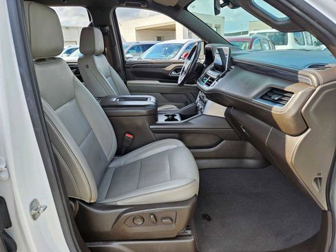 Used 2021 GMC Yukon SLT image 23