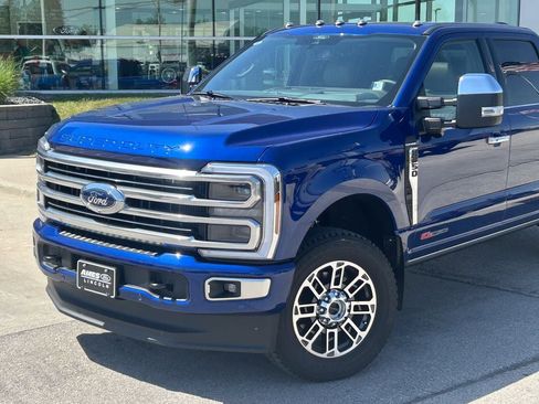 Used 2026 Ford F350 Platinum w/ Platinum Plus Package AWD/4WD image 2