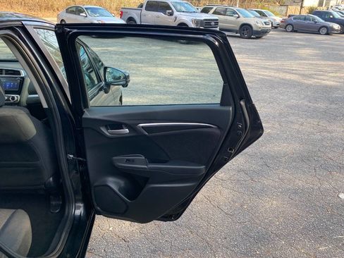 Used 2015 Honda Fit EX image 38