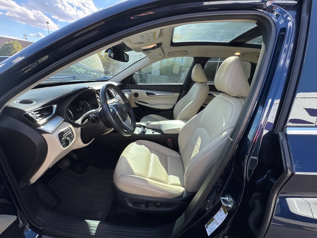 Used 2021 INFINITI QX50 Luxe AWD/4WD image 31