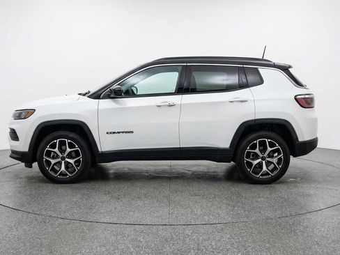 Used 2025 Jeep Compass Limited image 5