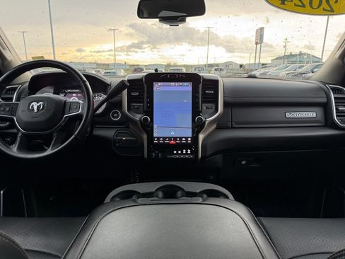 Used 2024 RAM 2500 Laramie AWD/4WD image 19