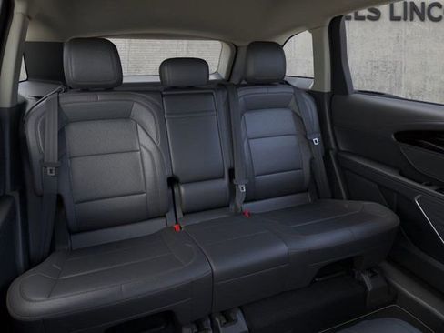 New 2026 Lincoln Nautilus Premier AWD/4WD image 11