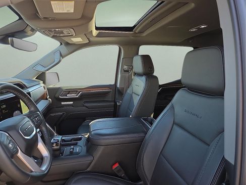 Used 2024 GMC Sierra 1500 Denali w/ Denali Reserve Package image 13