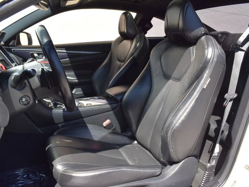 Used 2017 INFINITI Q60 Red Sport 400 RWD image 12