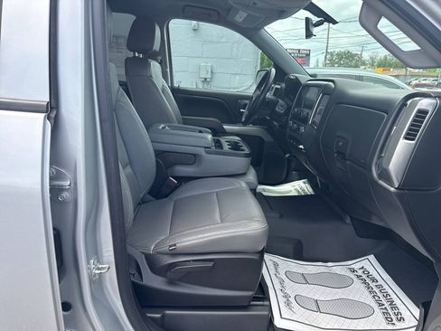 Used 2018 Chevrolet Silverado 1500 LT w/ All Star Edition AWD/4WD image 24