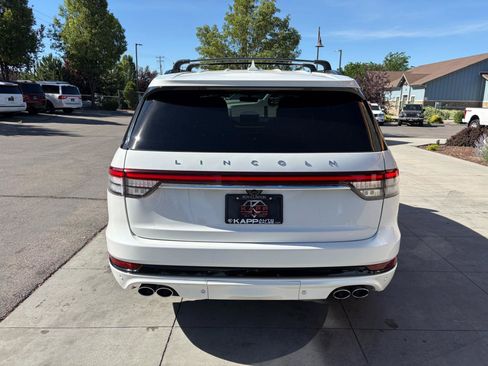 Used 2023 Lincoln Aviator Reserve w/ Equipment Group 201A AWD/4WD image 11