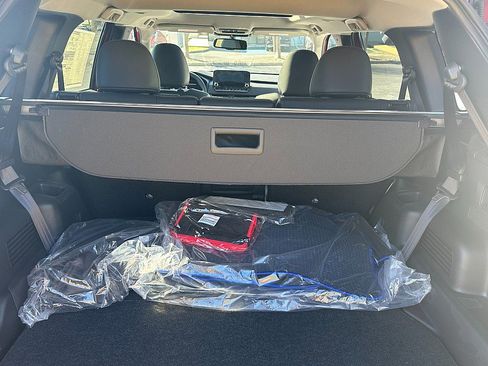 Used 2024 Mitsubishi Outlander SE image 15