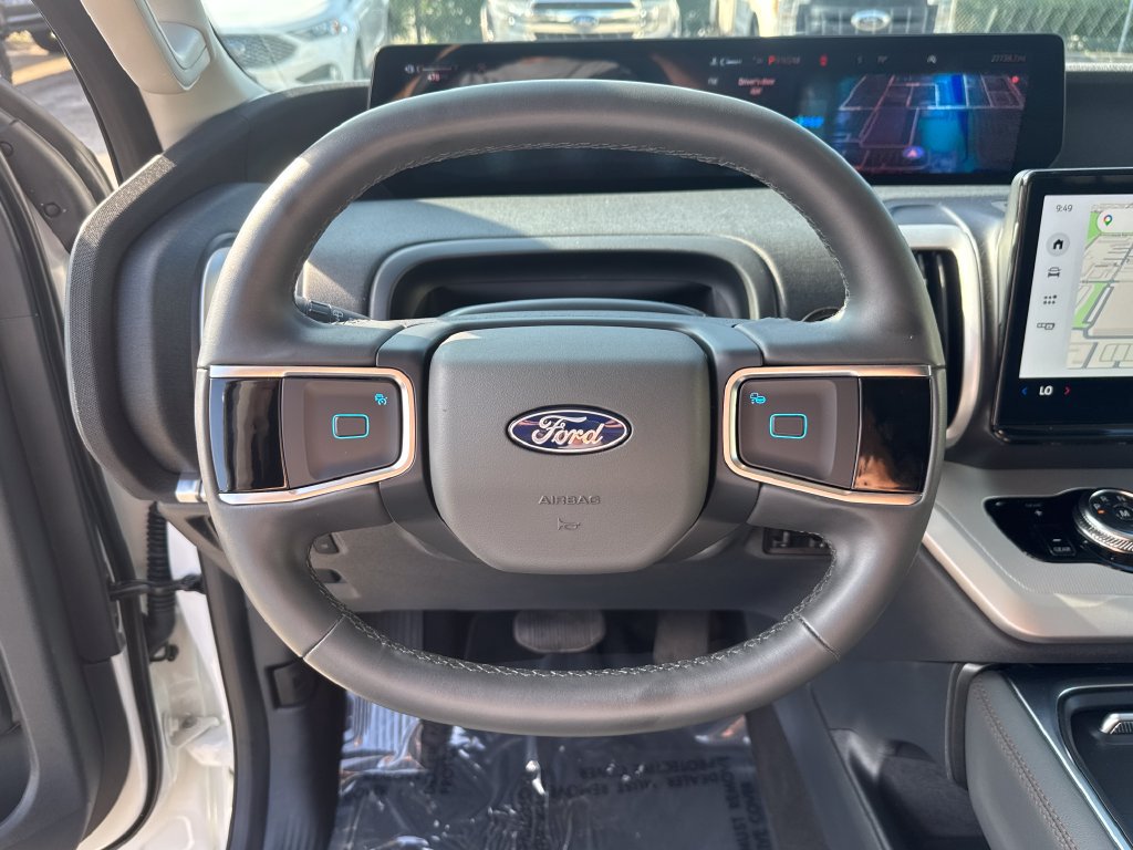 Used 2025 Ford Expedition Max Active RWD image 15