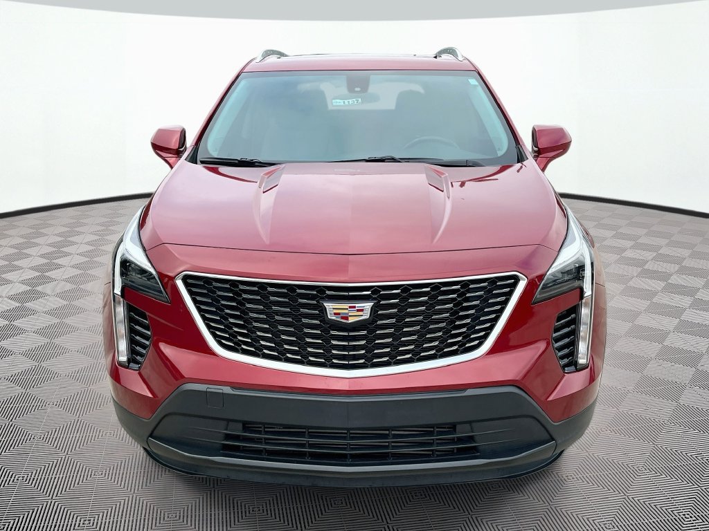 Used 2019 Cadillac XT4 Luxury FWD image 2
