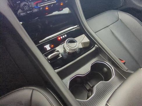 New 2025 Jeep Grand Cherokee L Limited image 13