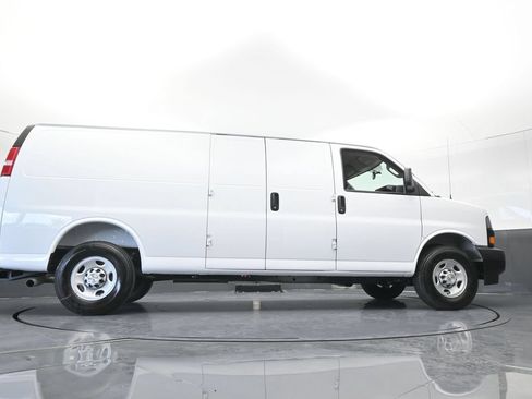 New 2026 Chevrolet Express 2500 Extended w/ Driver Convenience Package RWD image 52