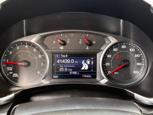 Used 2022 Chevrolet Equinox LT image 16