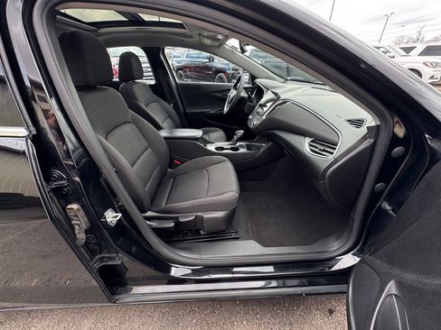 Used 2021 Chevrolet Malibu LT image 26